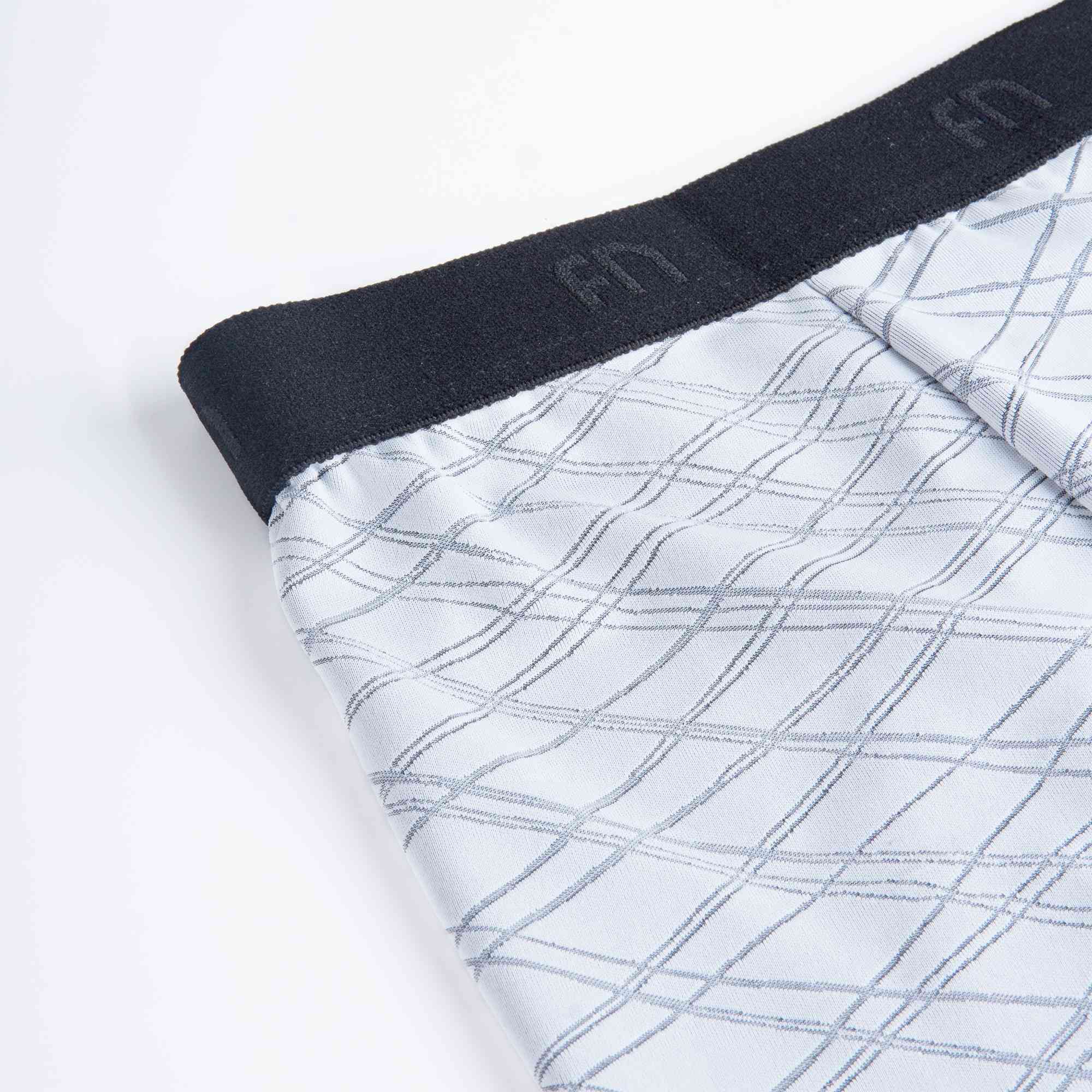 Flyman Celana Dalam Boxer Pria Ice Silk 3D Texture CD Bokser Cowok Motif Garis 1 PCS FM 3447
